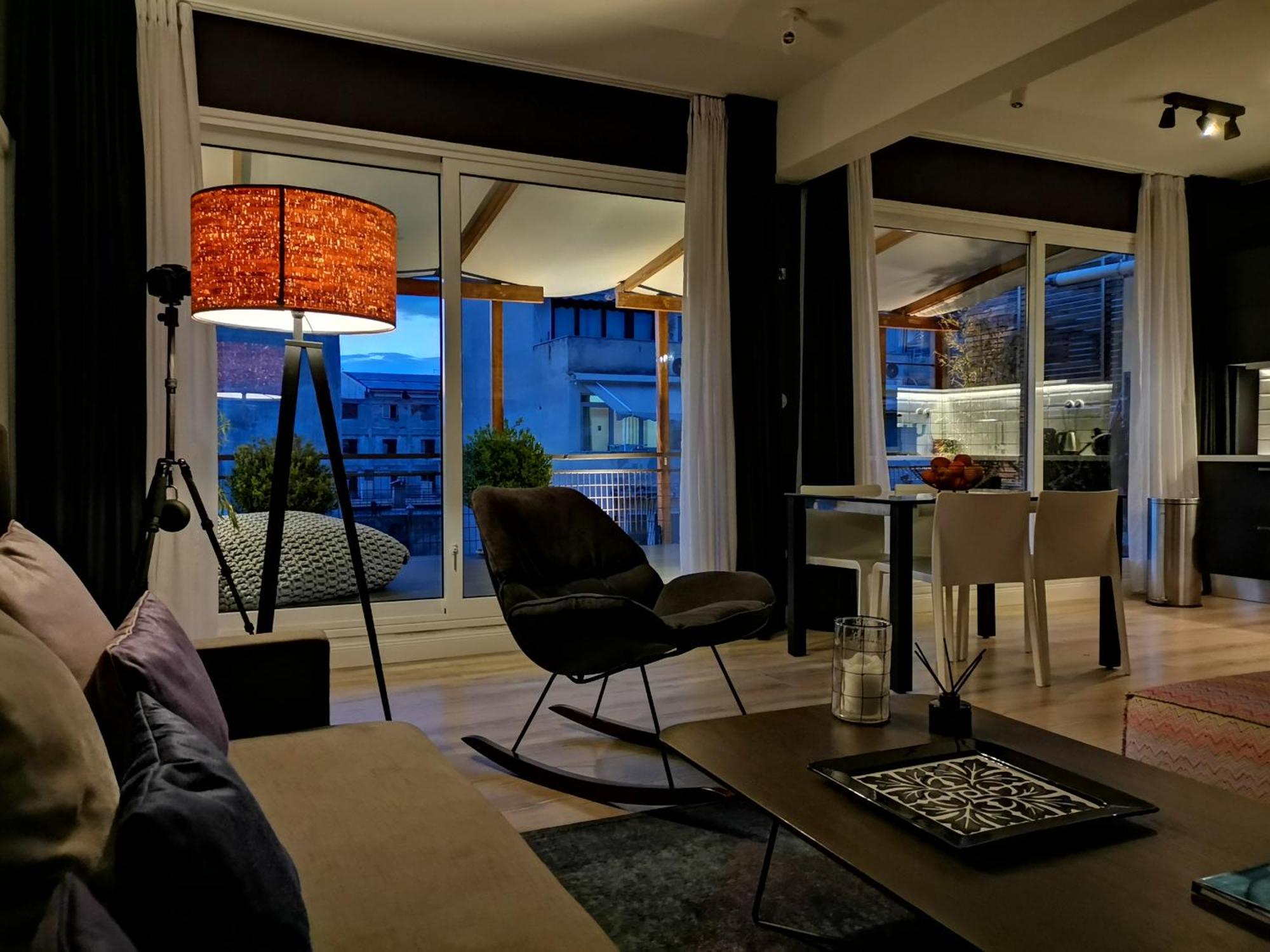 Stylish Loft Downtown * Thessaloniki